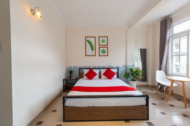 Oyo 569 Z Hotel
