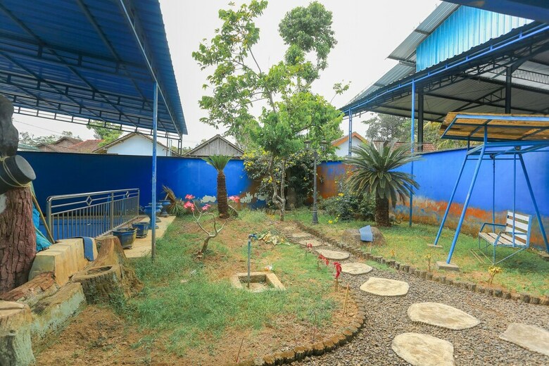 Hostal Oyo 1774 Griya Dahlia