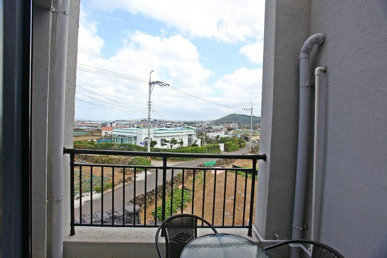 Sea And Star Pension