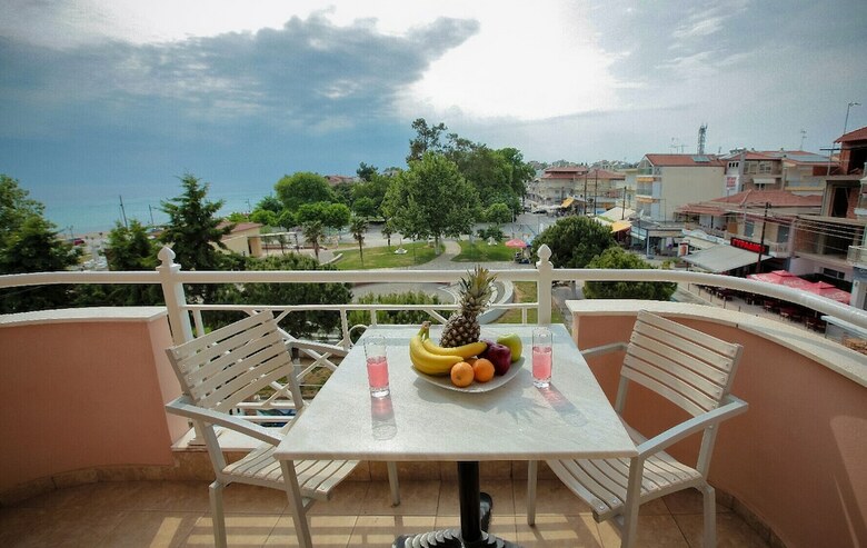 Hotel Epavli
