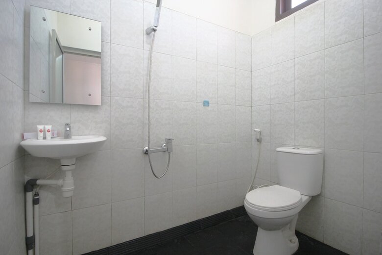 Hostal Oyo 1547 Wisma Ray Syariah