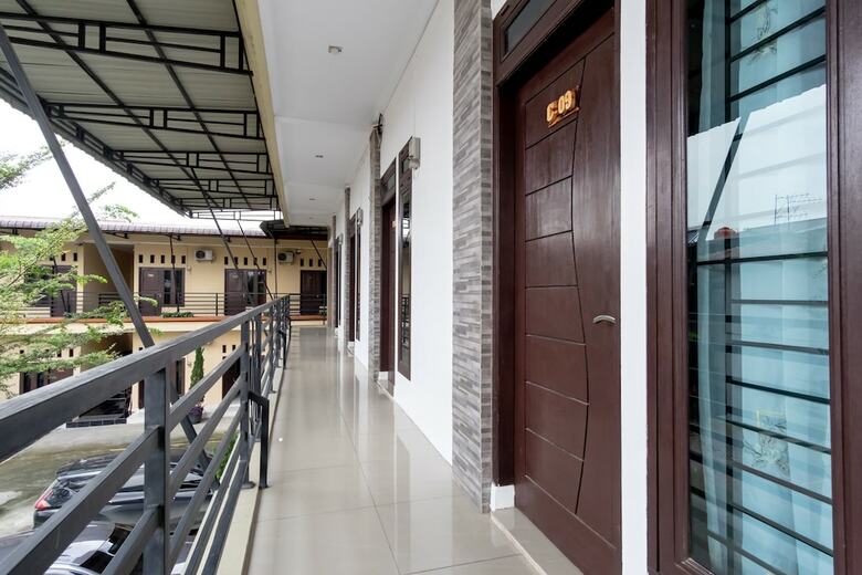 Hotel Oyo 1371 Carofin Guest House