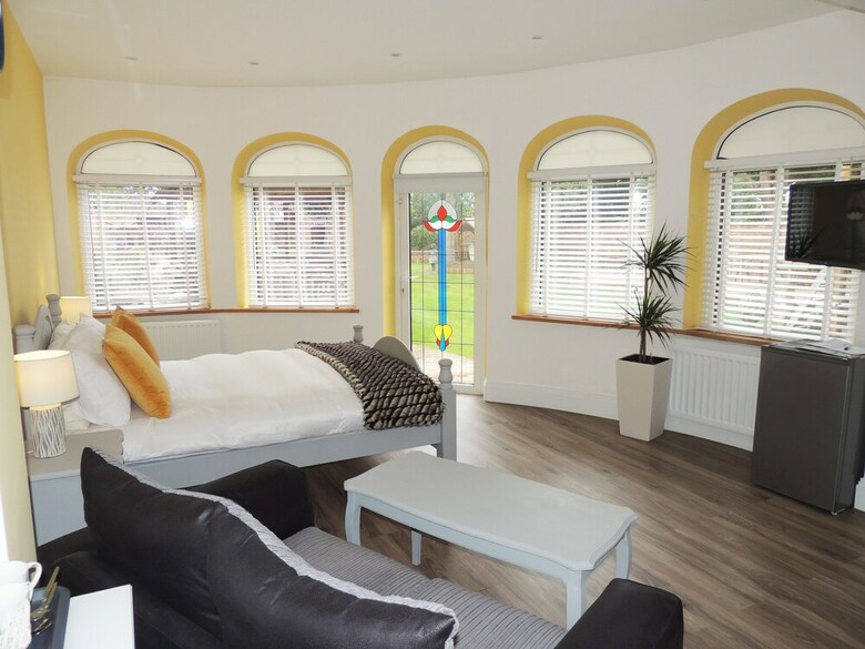 Hotel Harlestone Retreat- Adults Only
