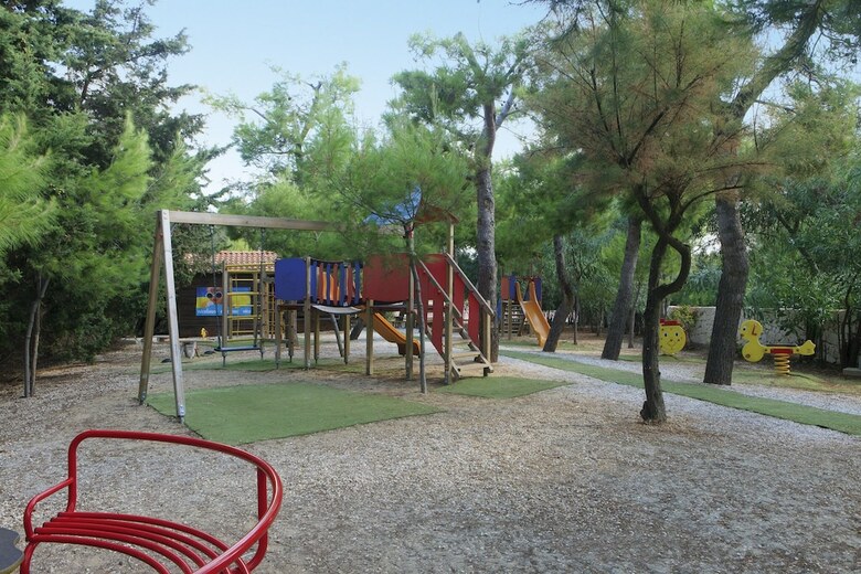Posada Meditur Village