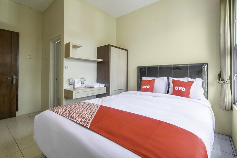 Hostal Oyo 2132 Pondok Avicenna