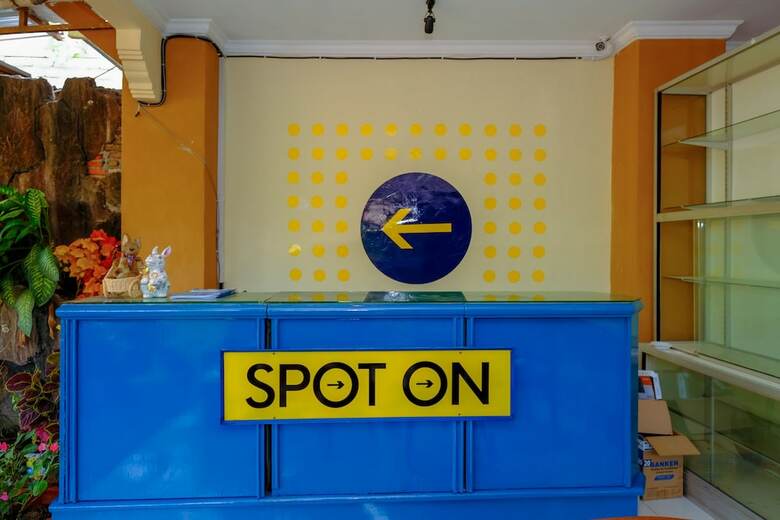 Spot On 2185 Hotel Elen