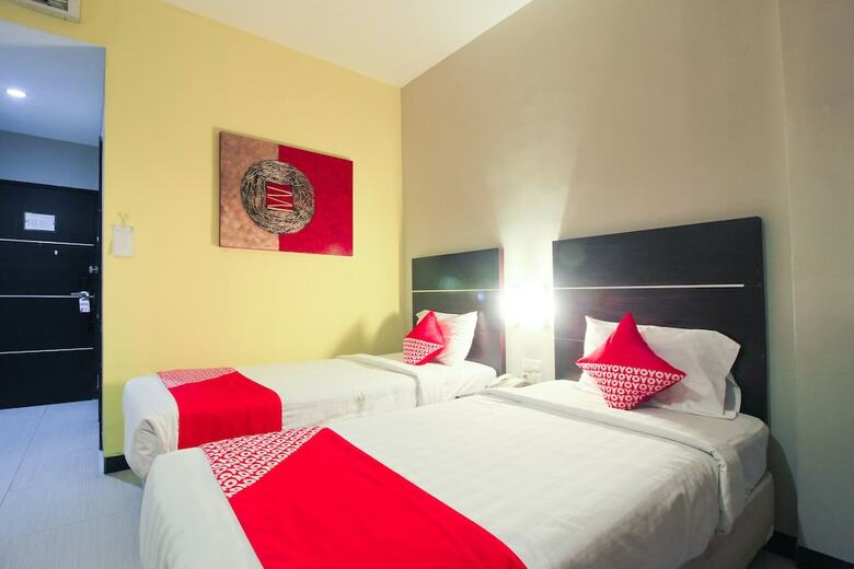 Oyo 1729 I-shine Hotel
