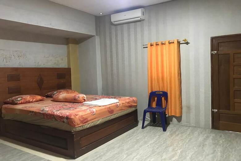 Hostal Oyo 1752 Hotel Wisata