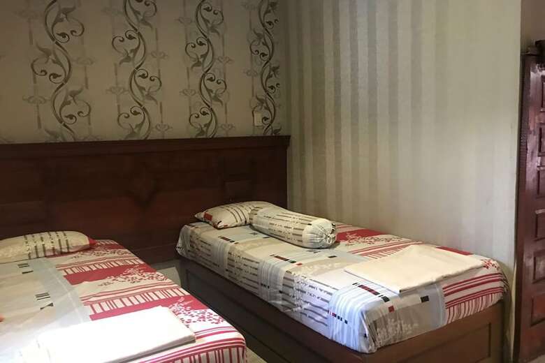 Hostal Oyo 1752 Hotel Wisata