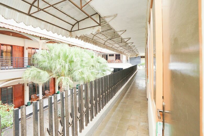 Hotel Spot On 2090 Ratna Backpacker Syariah