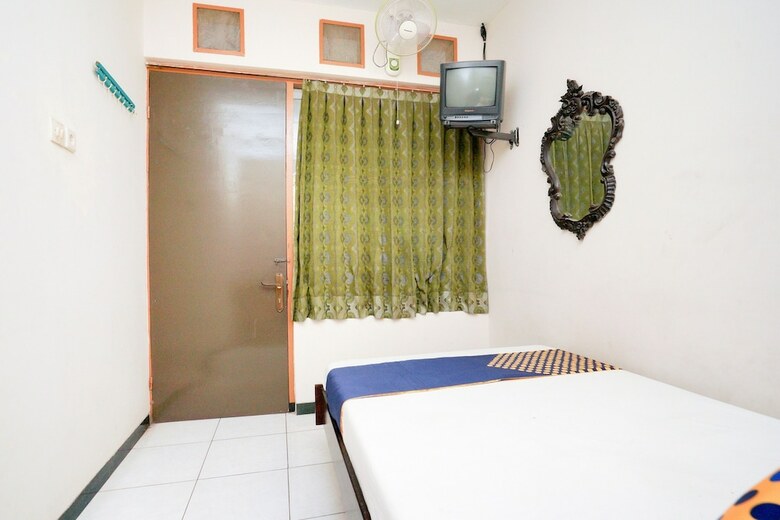 Hotel Spot On 2090 Ratna Backpacker Syariah