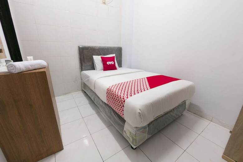 Oyo 1935 Hotel Diamond Inn Makassar