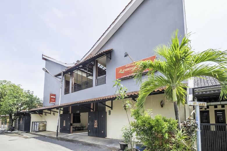 Hotel Oyo 2121 Pondok Nazwa