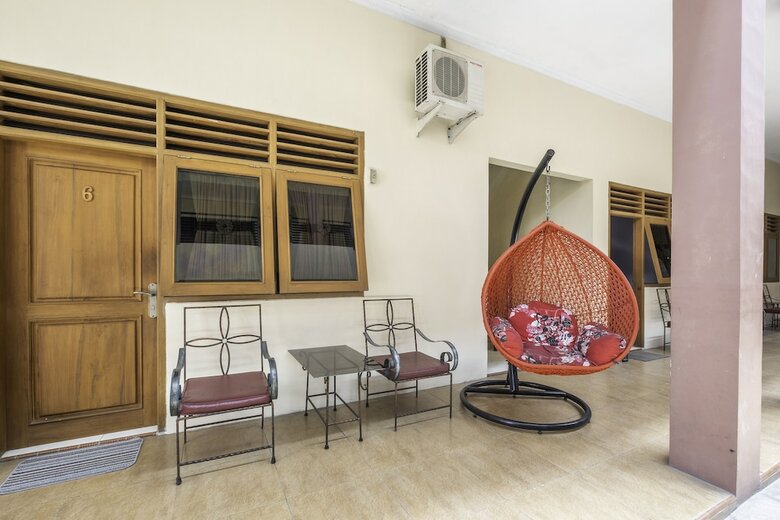 Hotel Oyo 2121 Pondok Nazwa