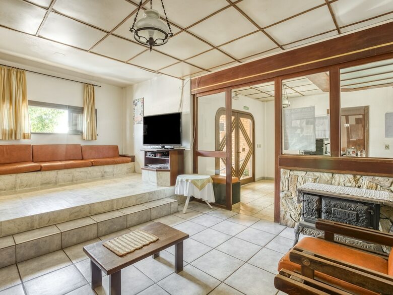 Oyo Hotel Bombei