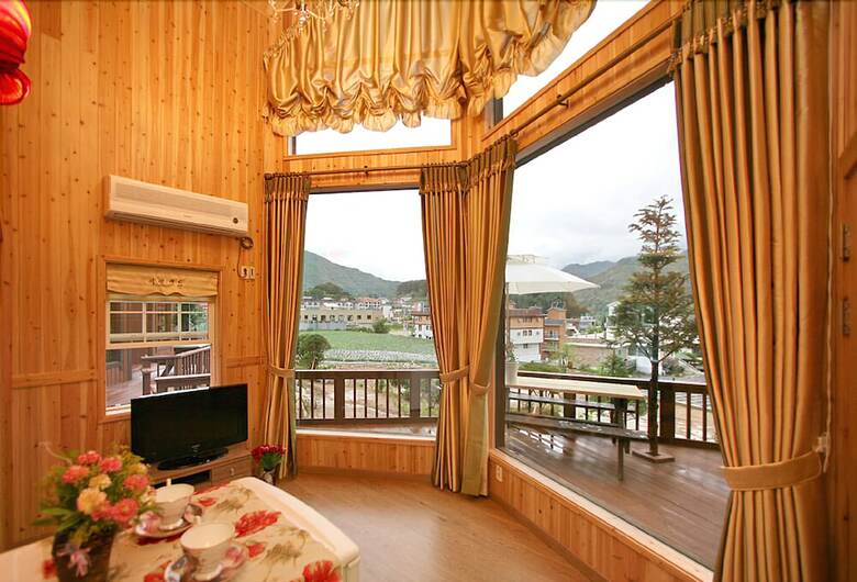 Muju Island Pension