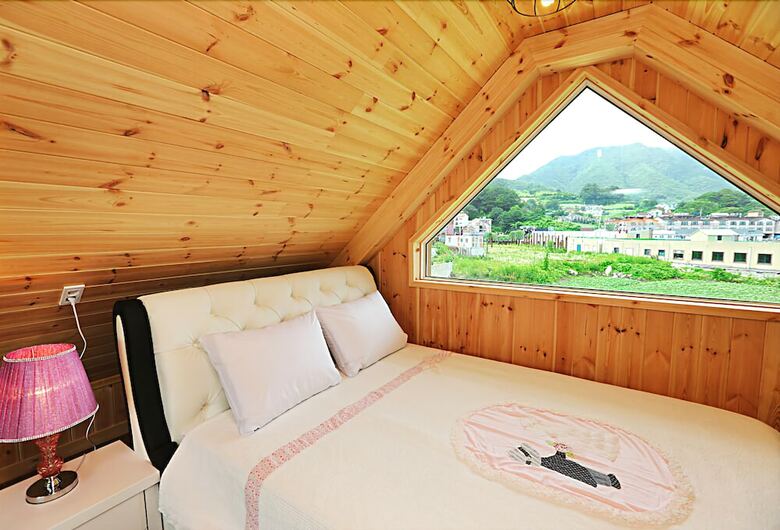 Muju Island Pension