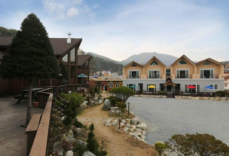 Muju Island Pension