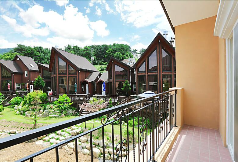 Muju Island Pension