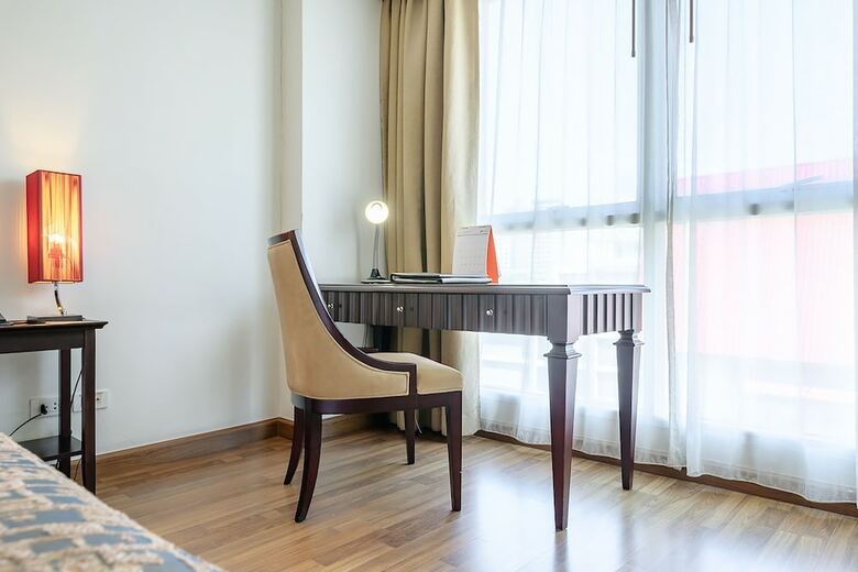 Hotel Clover Haus Sukhumvit 33 By Favstay