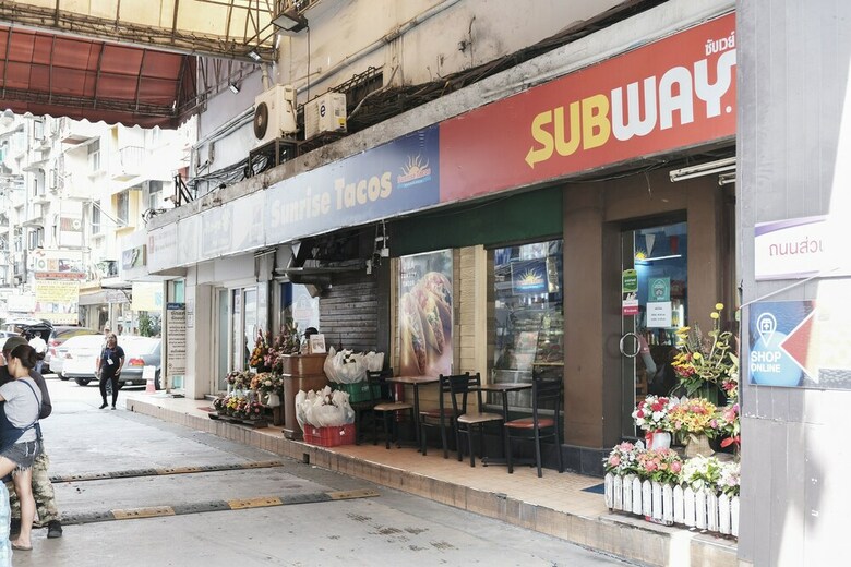 Hotel Clover Haus Sukhumvit 33 By Favstay