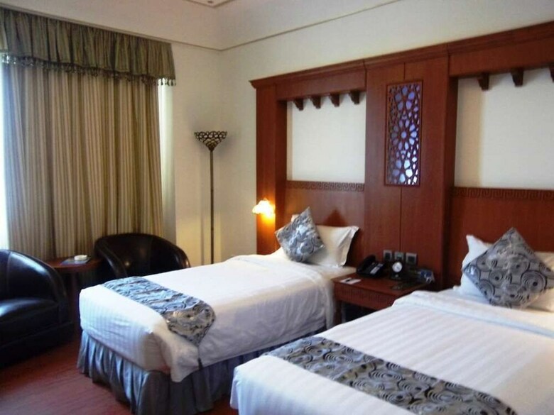 Platinum Hotel