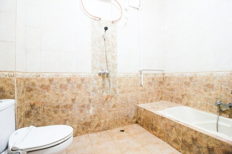 Hostal Oyo 2138 Tiaz Homestay