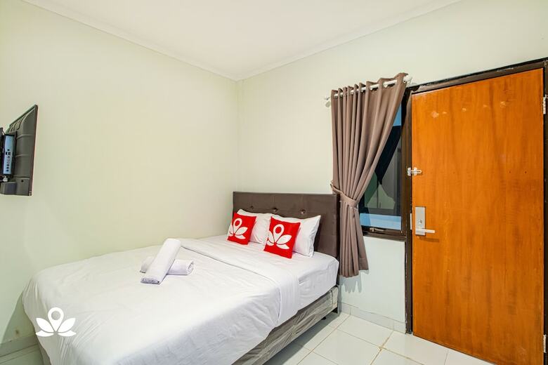 Hotel Zen Rooms de 80's Pondok Labu