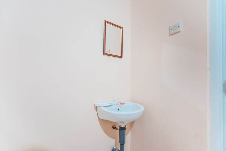 Hotel Oyo 2034 Eden Guest House Syariah