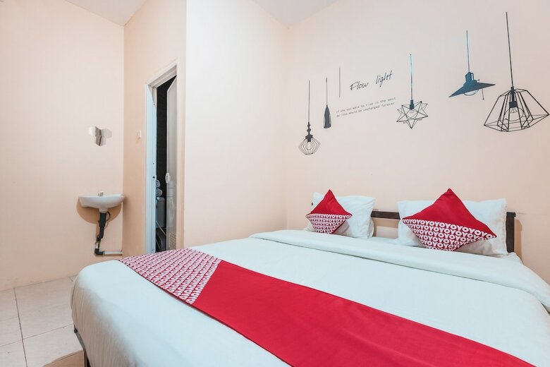 Hotel Oyo 2034 Eden Guest House Syariah