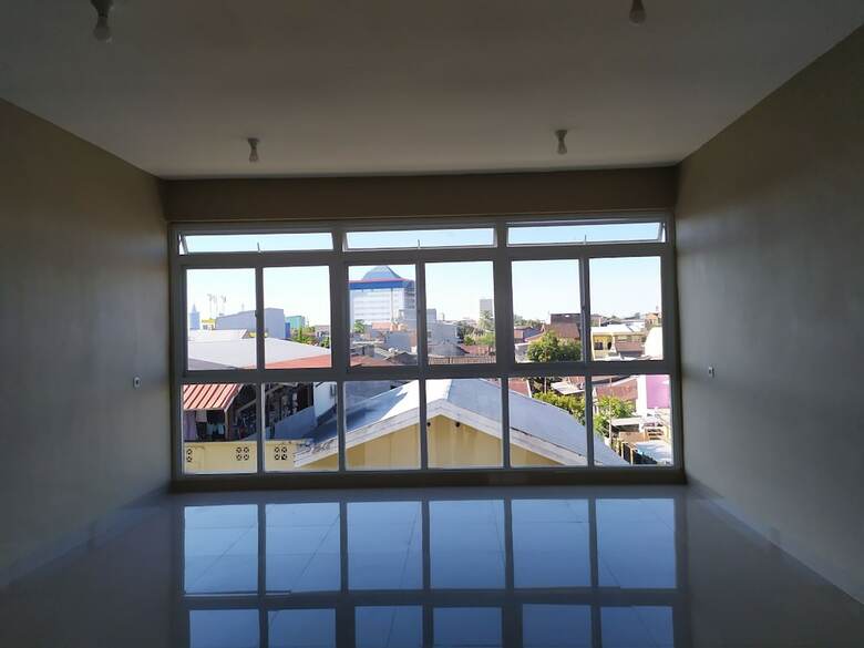 Oyo 2006 Hotel Luvio Makassar