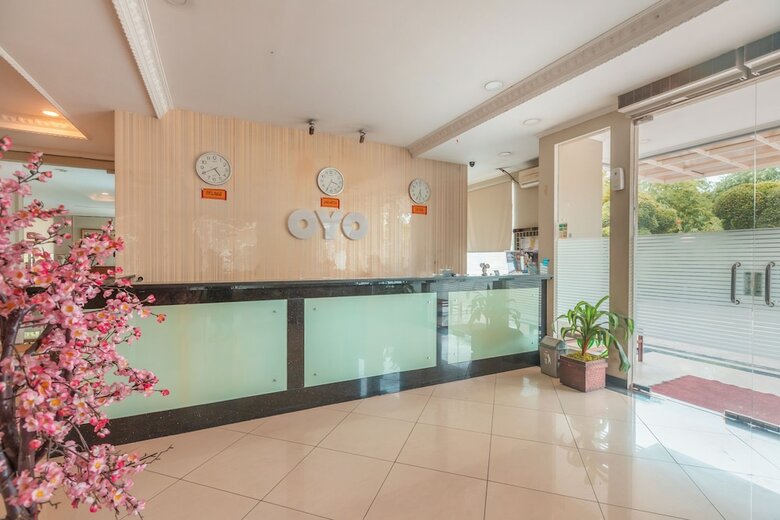 Oyo Flagship 2131 Hotel Binong