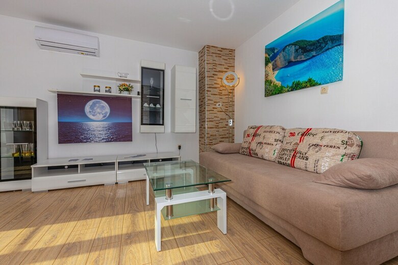 Apartments Sare