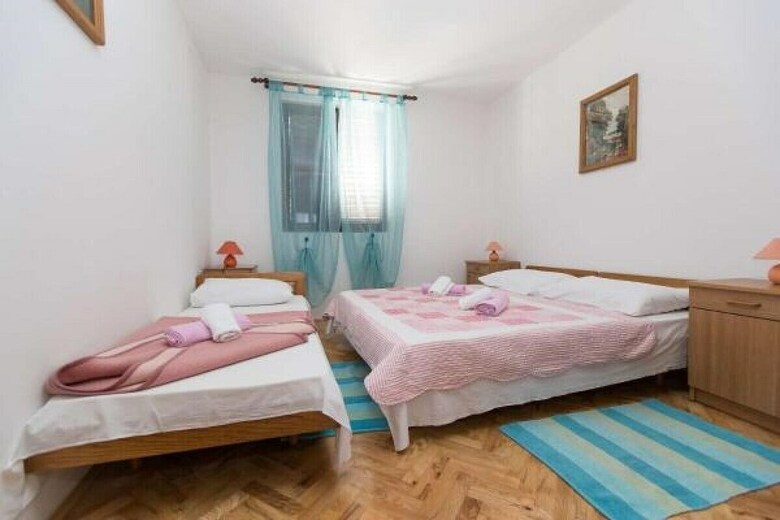 Apartments Ivan