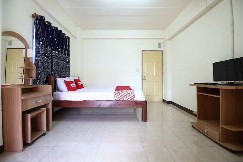 Hotel Oyo 689 Baan Yuyuen