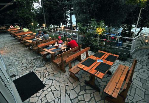Bed & Breakfast Diving Center Kostrena - Rooms And Apartments