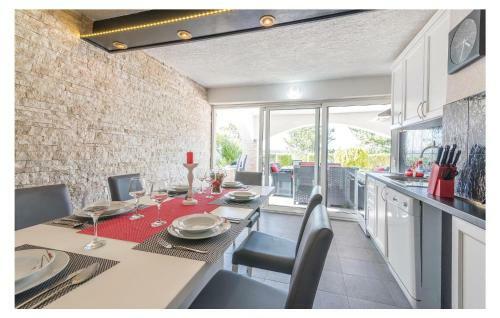 Holiday Home Klimno 12