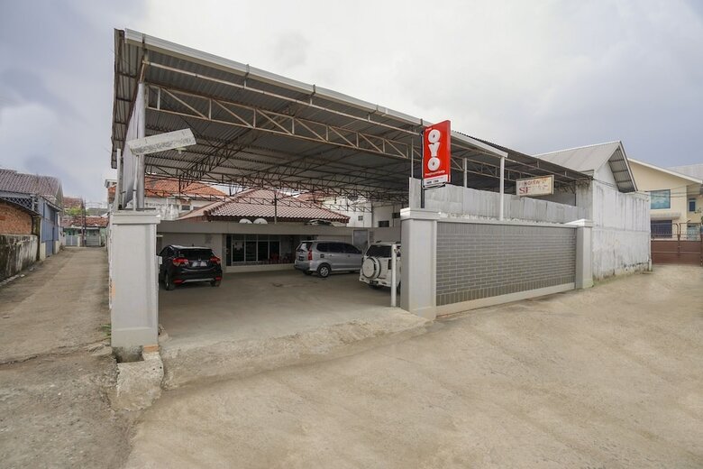 Hotel Oyo 1868 Penginapan Sekip