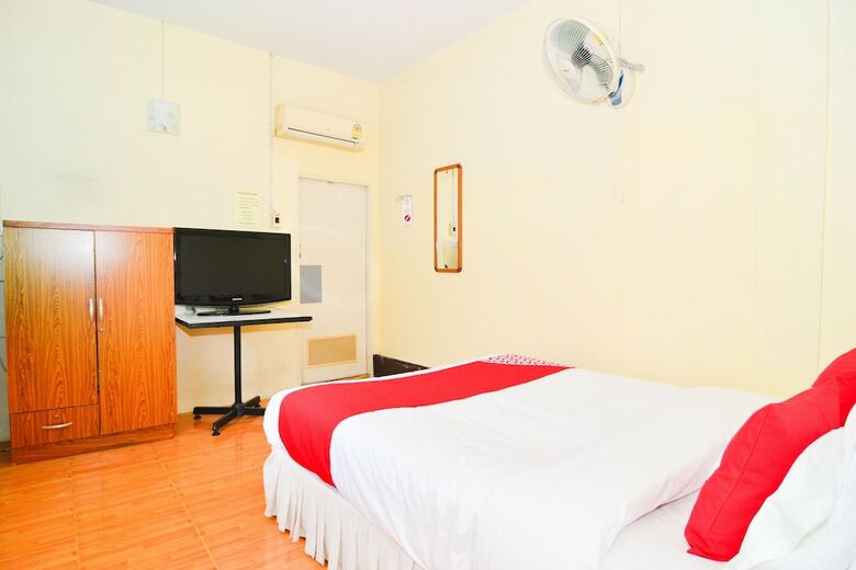 Oyo 499 Pattaraporn Hotel