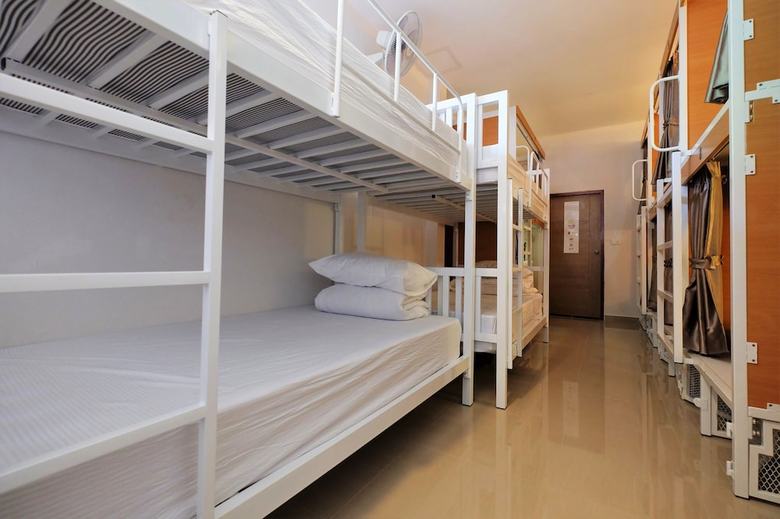 Hostal Oyo 503 Phuket Numnoi