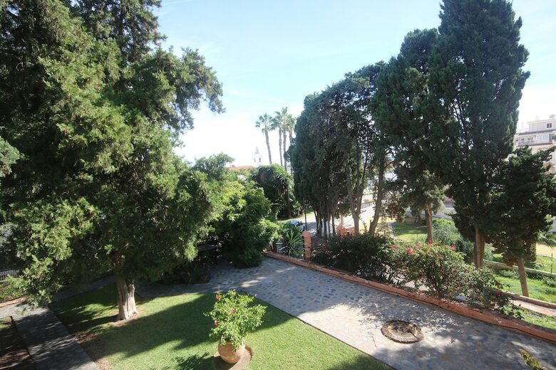 Rent&dream Villa Malaga Manila