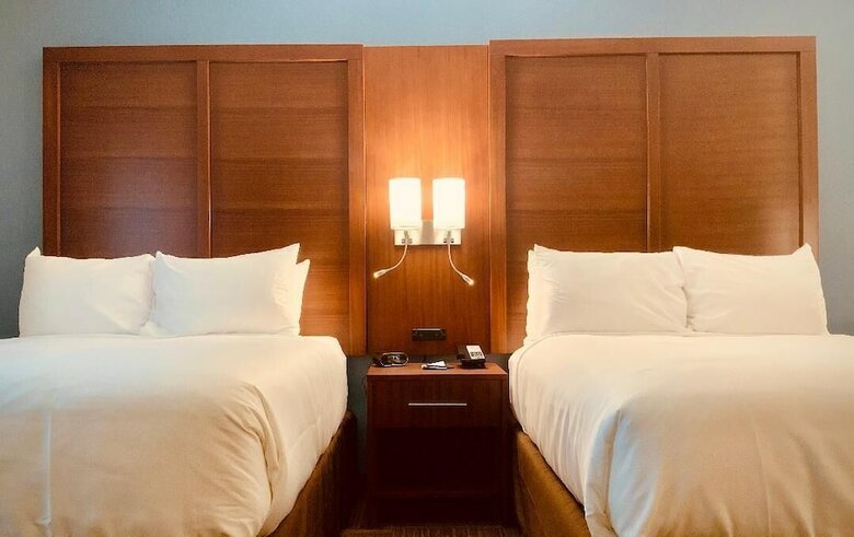 Hotel Comfort Suites