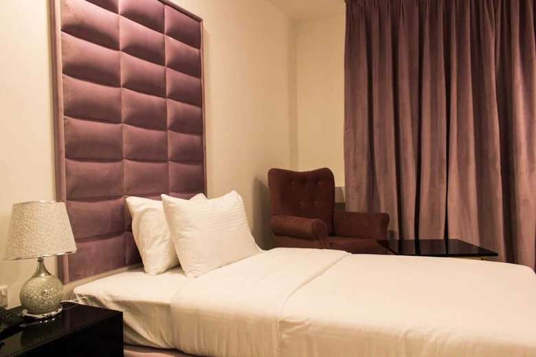 Parkside Plaza Hotel - Muscat