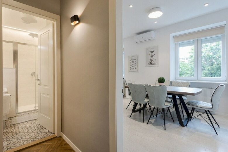 Spacious 2bdr Apartment Few Steps From City Center