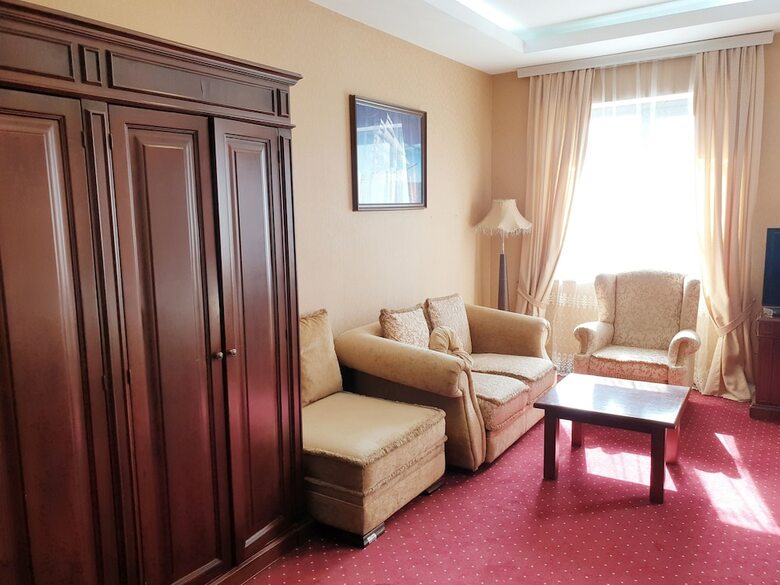 Royal Vista Hotel