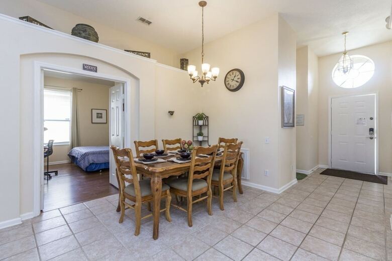 Villa Windsor_palms_8113n