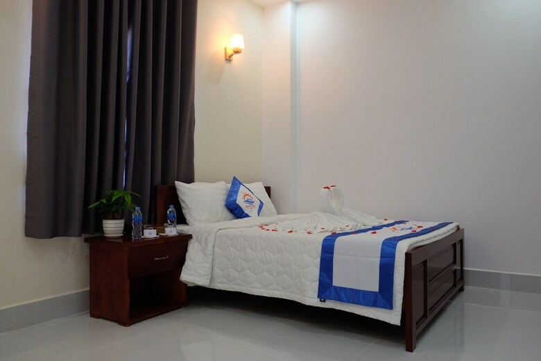 Happy View Hotel