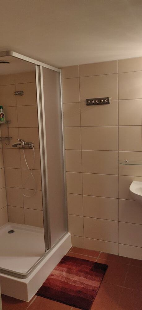 Hostal Art Hostel Taurus B&B