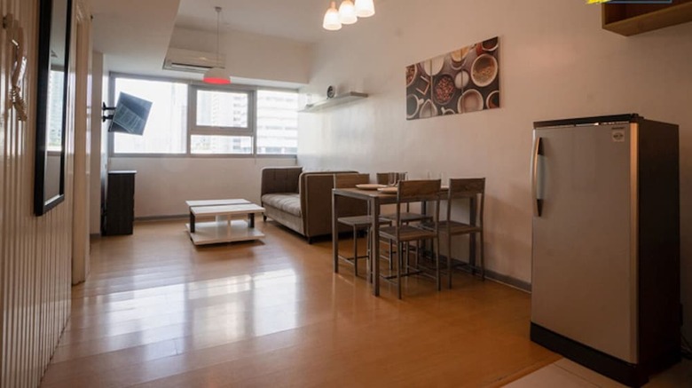 Avant Bgc Apartment By Central Flats