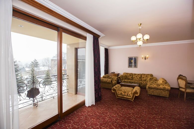 Hotel Russia